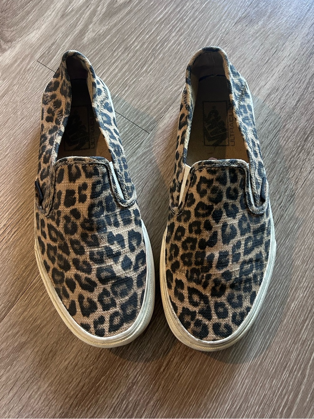 Vans Classic Leopard Print Slip-On shoes - women’s size 7.5